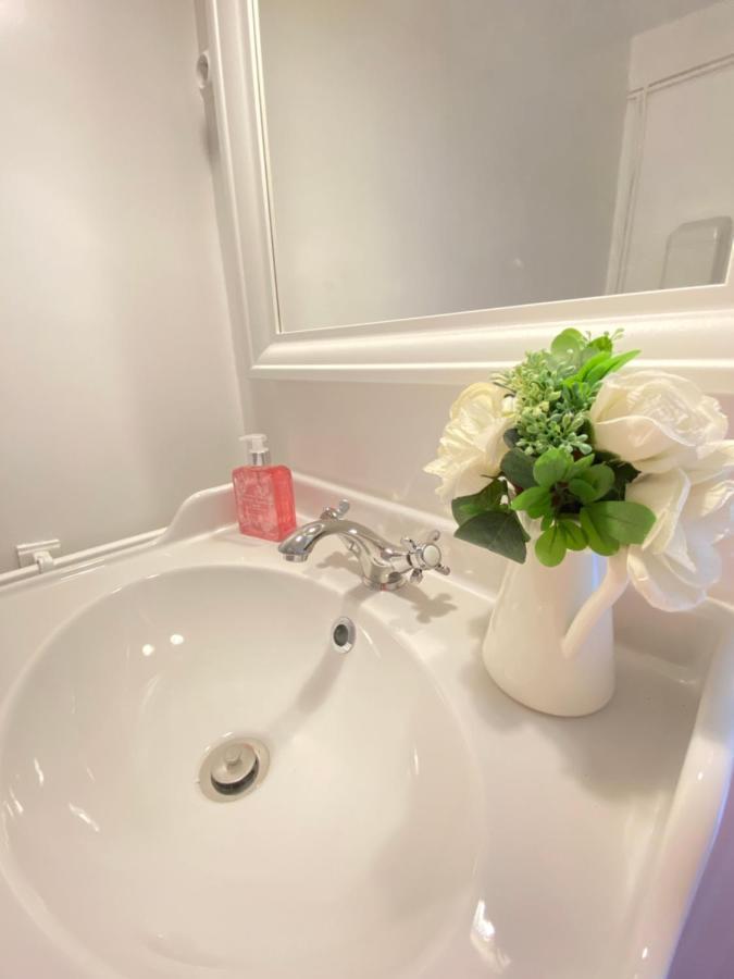 Le Vieux Moulin Bed & Breakfast Bouhet ภายนอก รูปภาพ