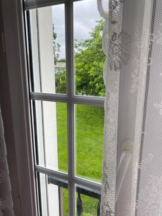 Le Vieux Moulin Bed & Breakfast Bouhet ภายนอก รูปภาพ