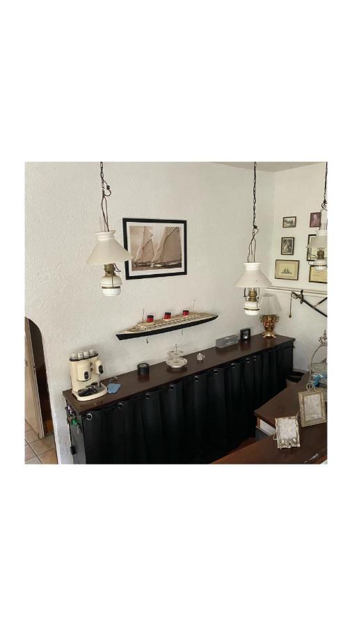Le Vieux Moulin Bed & Breakfast Bouhet ภายนอก รูปภาพ