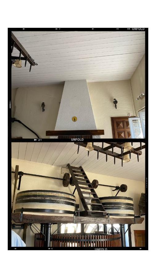 Le Vieux Moulin Bed & Breakfast Bouhet ภายนอก รูปภาพ